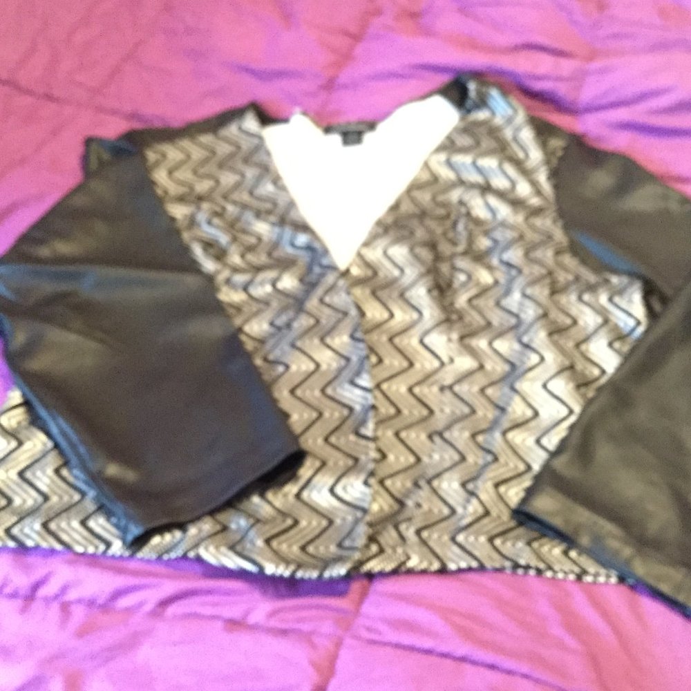 Ashley Stewart black/white blazer